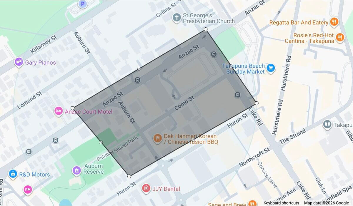 Site geofence drawn on the map